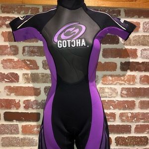 women’s Wetsuit size 4